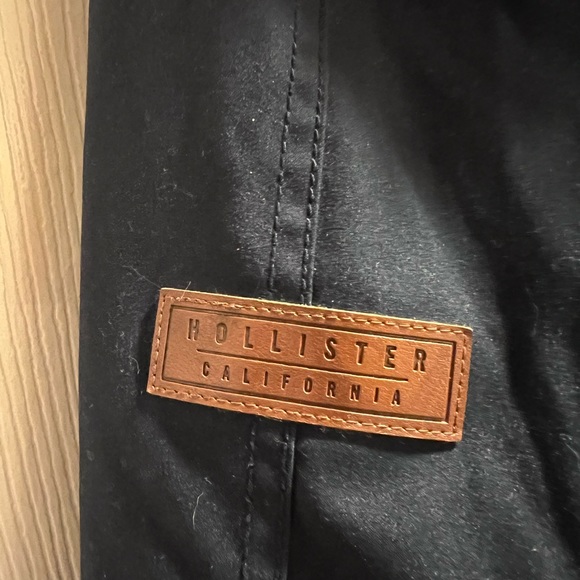 Women’s Hollister 3/4 Parka Coat with Fur trimmed hood. - Picture 5 of 6